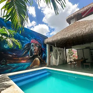 https://la-perle-noire-auberge.quintano-roohotels.com